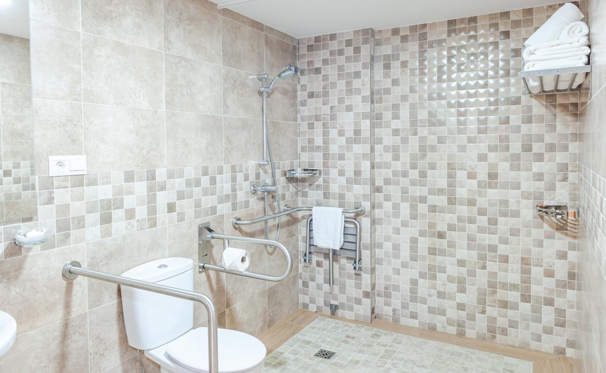 Pueblo Evita Premium Suites Бенальмадена Екстер'єр фото