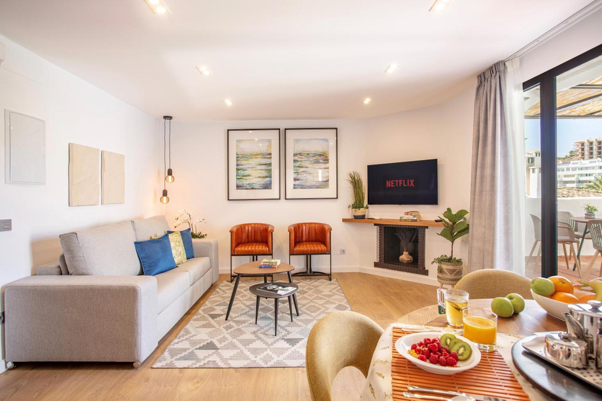 Pueblo Evita Premium Suites Бенальмадена Екстер'єр фото